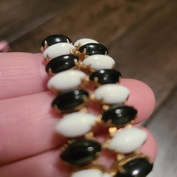 Vintage 1970s bracelet. Black and white set stones. - Picture 7 of 7
